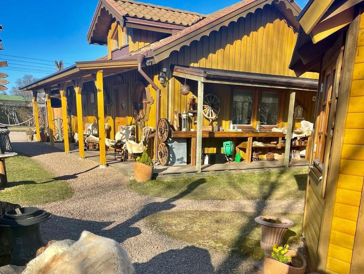 Baeverli Hills Lidköping Esterno foto