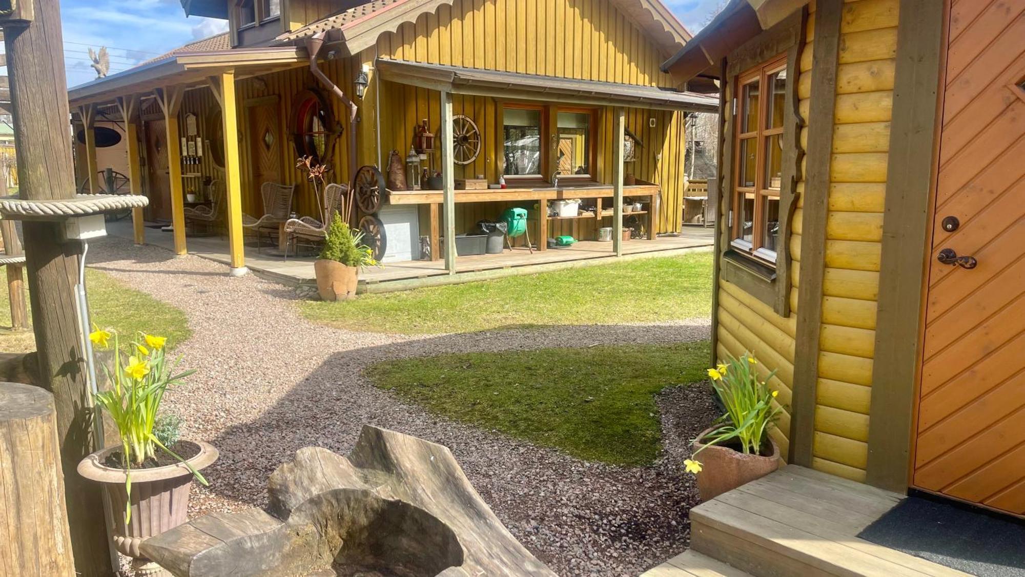 Baeverli Hills Lidköping Esterno foto