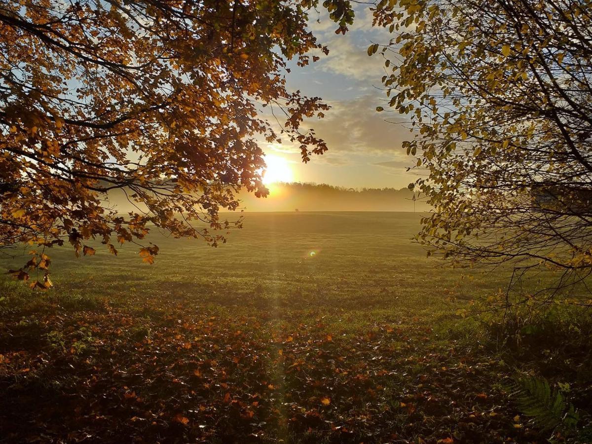 Baeverli Hills Lidköping Esterno foto
